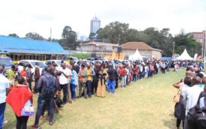 An image of kenyan lined up in search for ermployment.(photo credit to The Standard/Facebook)