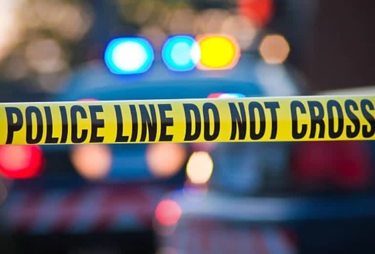 Operesheni ya usiku wa manane Trans Nzoia imeacha wakazi na maswali mengi baada ya polisi kuvamia makazi kumtafuta Desmond Shivachi.